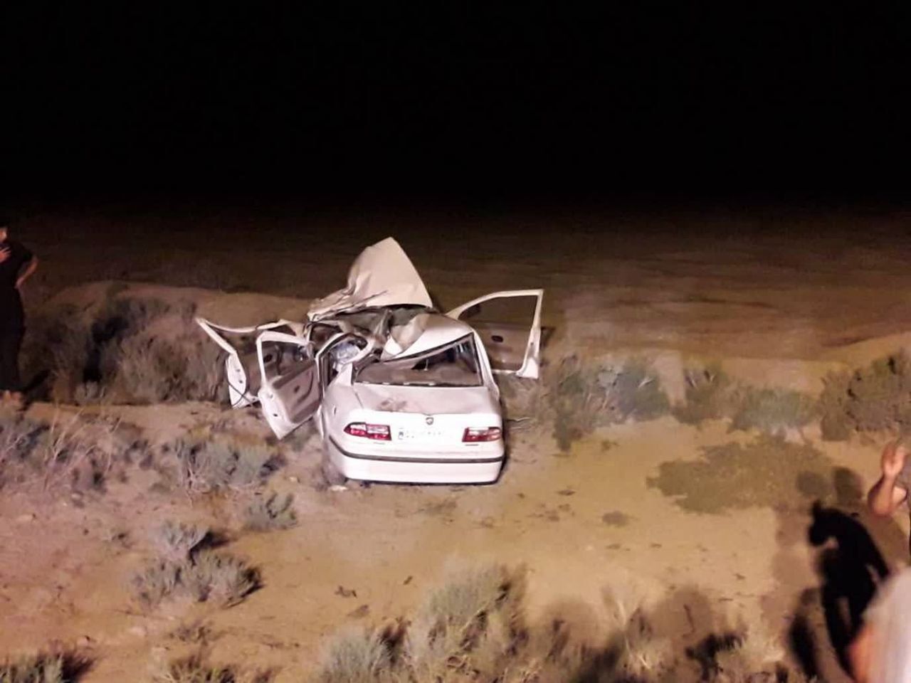 ببینید یک شتر با خودروی ملی چه کرد! +عکس