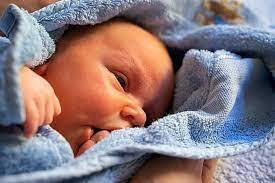 ماجرای جابه جایی و تحویل اشتباه نوزادان در قم چه بود؟